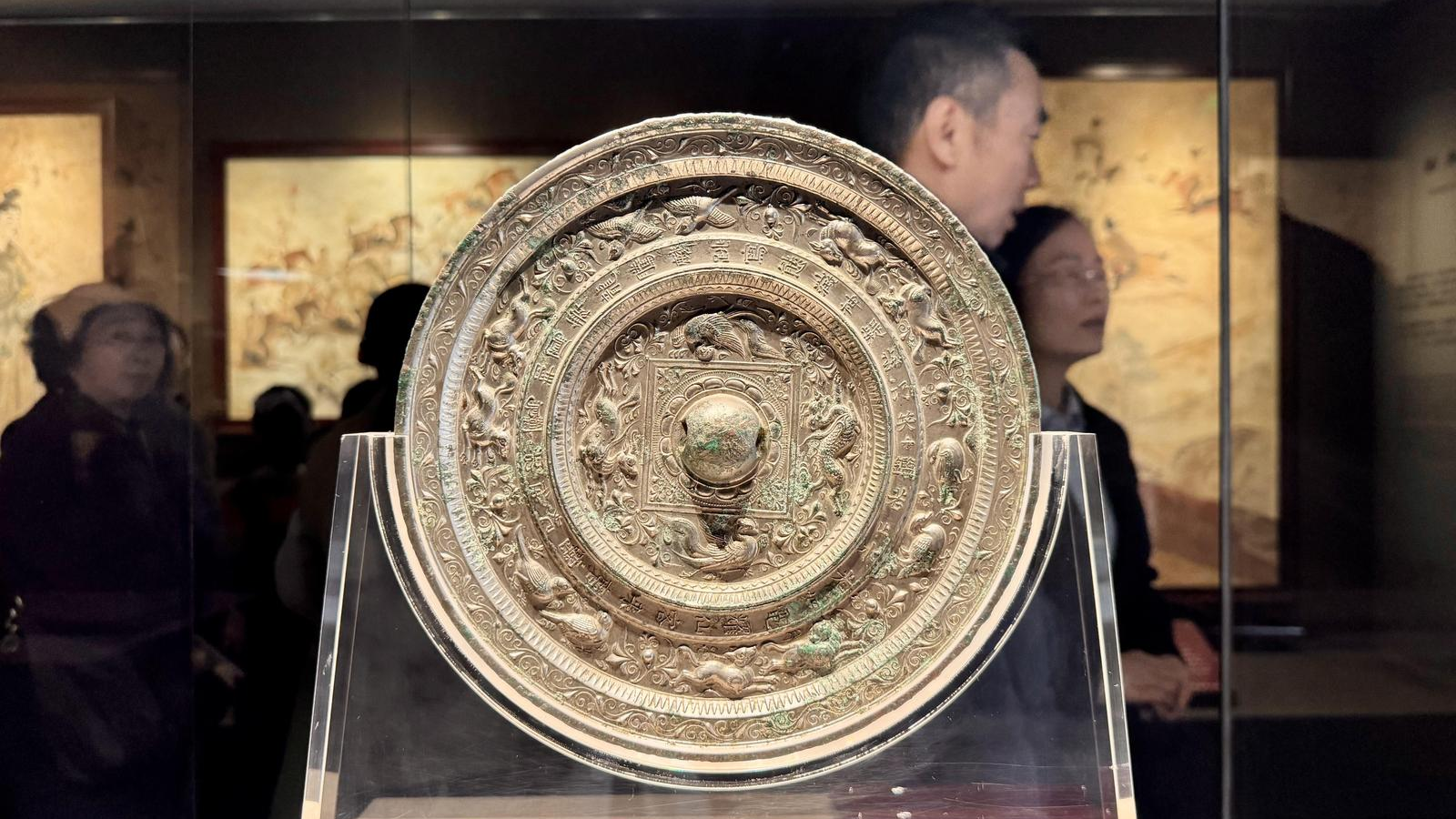 穿越1300多年，这面唐镜曾照过太子妃的容颜