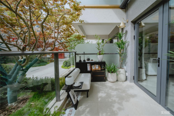 正在上传... ba6d377bb6c1f6bfbe1e6a8f0f52f9a3.png