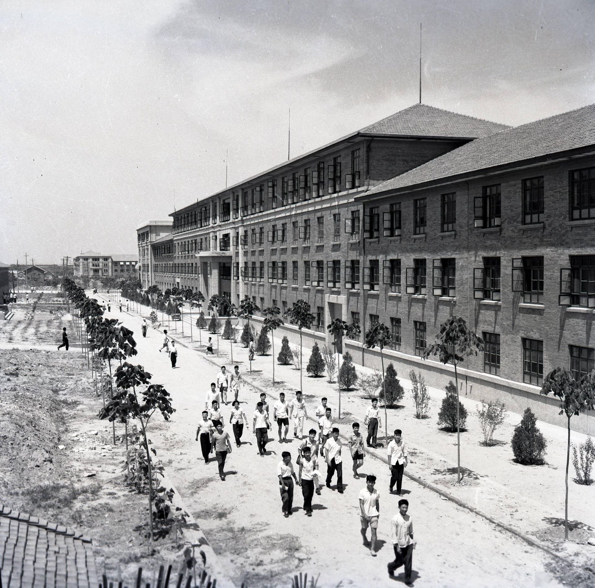 1959年拍摄的西迁后的交通大学校园一景（资料照片）。