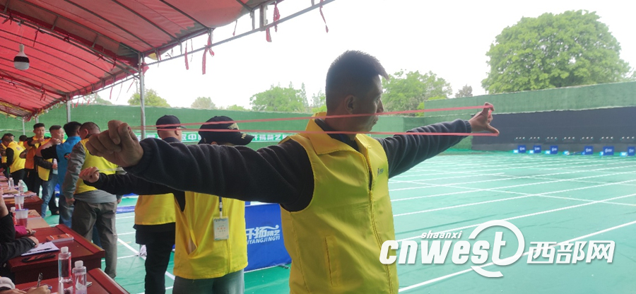 正在上传... 4d907dc53d78135f23e3d4fd6bf5e115.png