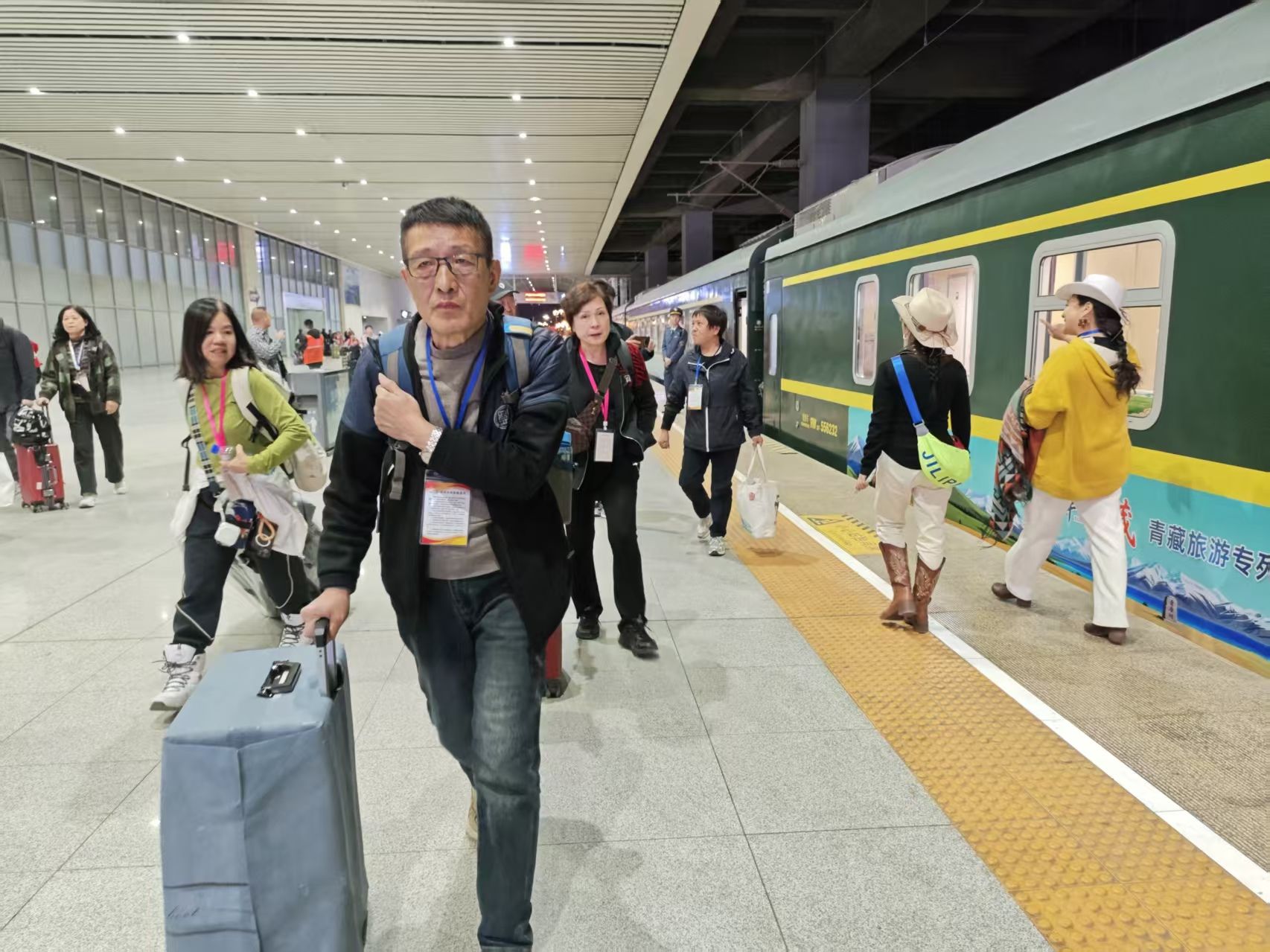 CpsMEmnYlZiAYMrUAApSLg4OYS4833.jpg CpsMEmnYlZiAYMrUAApSLg4OYS4833.jpg