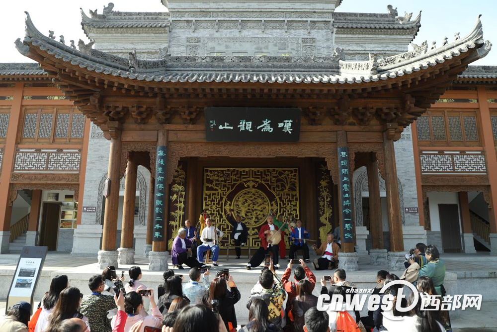 正在上传... e11c54c4e0cc58ed5b4c5db0cd6f1266.png