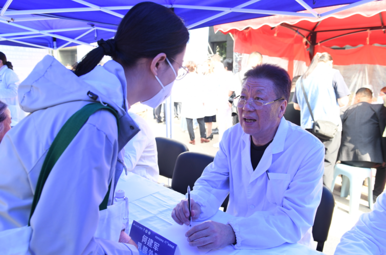 正在上传... 0f7334cfa4c5fa35794b60f608b6f271.png