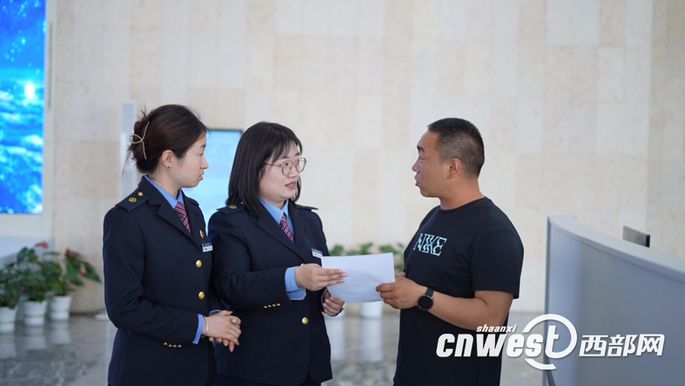af5cda195a50fa12305d11cfb4ba3aee.png
