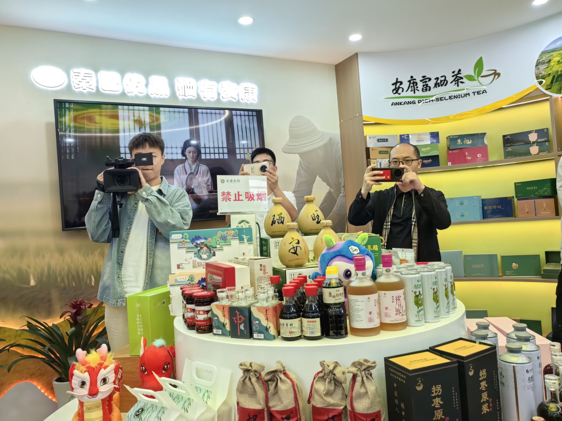 0d1b05d98fec82066ec2e34b4f18f31d.jpeg
