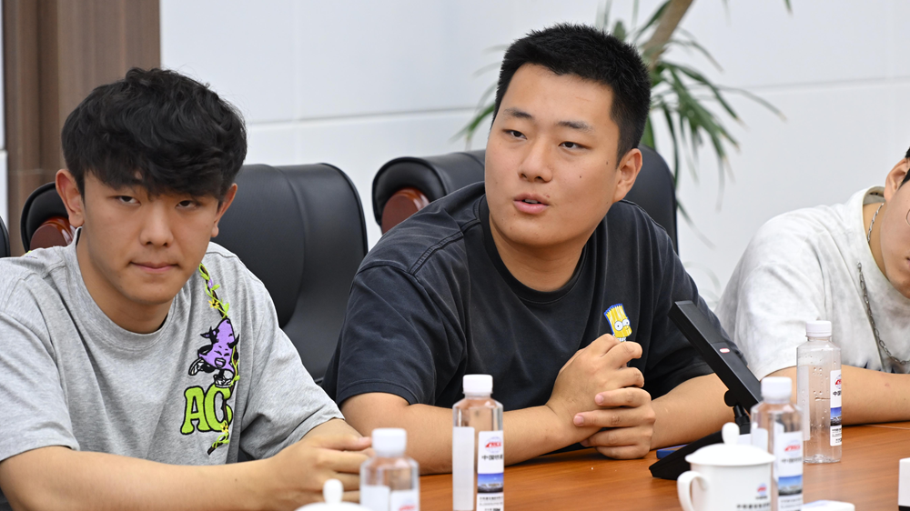 西安东站迎来“首批旅客” “开门评站”优化出行体验