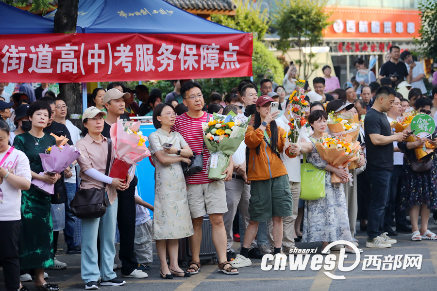 正在上传... cd07c294ddd348a543247b98a8fa97f5.png