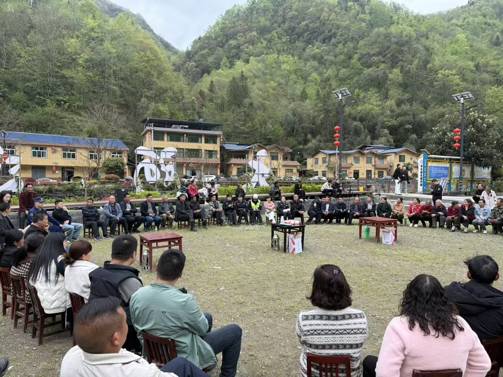 夯实基层消防基础  安康岚皋县组建消防骨干小分队下沉社区村落巡回教防火