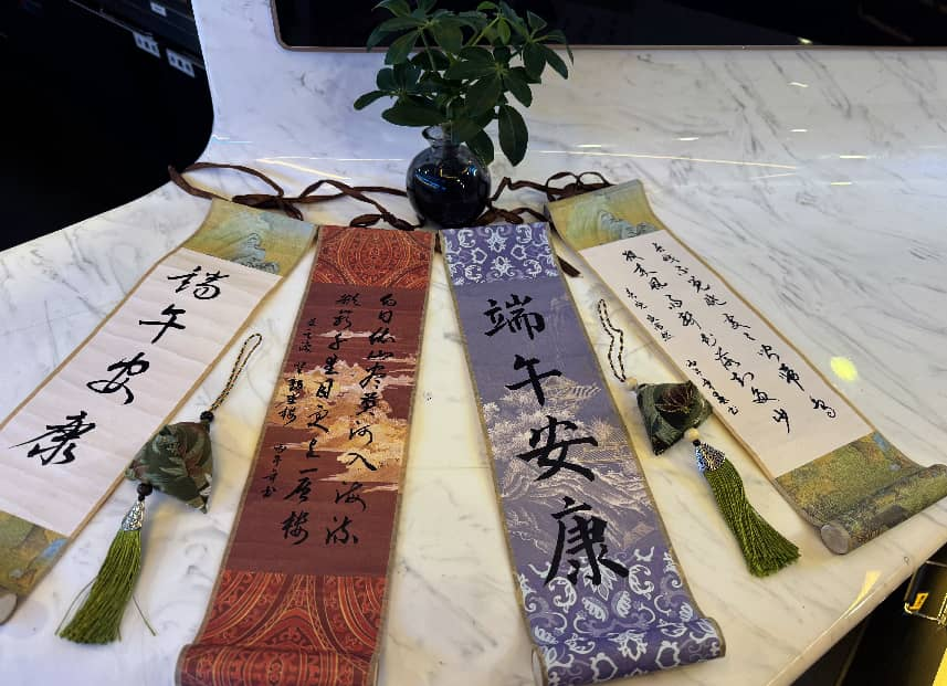 正在上传... e4bc2c4d0cc6b858abffd01e1a3414dd.png