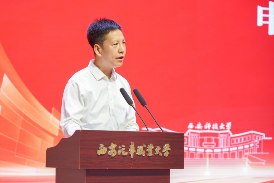 正在上传... c56a1ec1473910c1896779172a8a02dd.gif