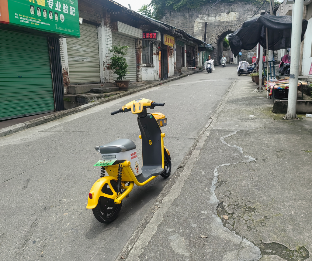 正在上传... 65b5c1fa7878cffc1b0efefcb5fd812b.png