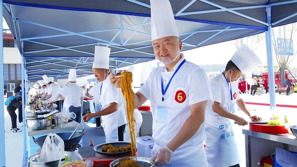 高铁开到家门口 蓝田“勺勺客”烟火气里迎客来