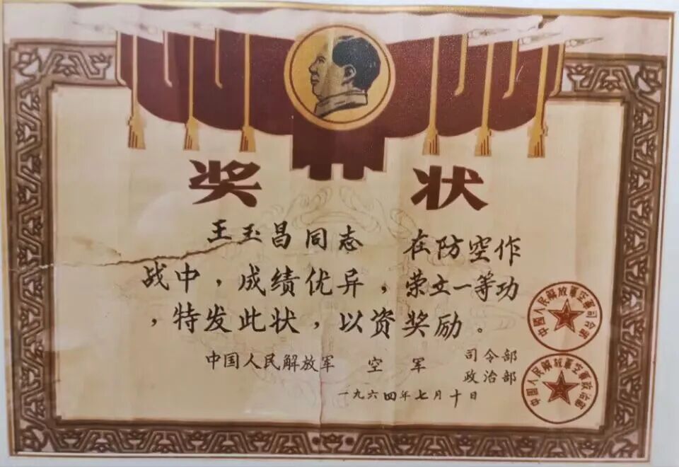 e68b0bf44c439559f0f850278ff543bc.jpeg