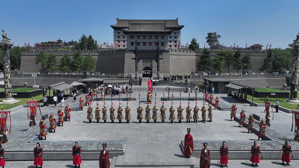 听民谣看演艺玩闯关尽享文化大餐 西安城墙2026夏日文旅盛宴上线