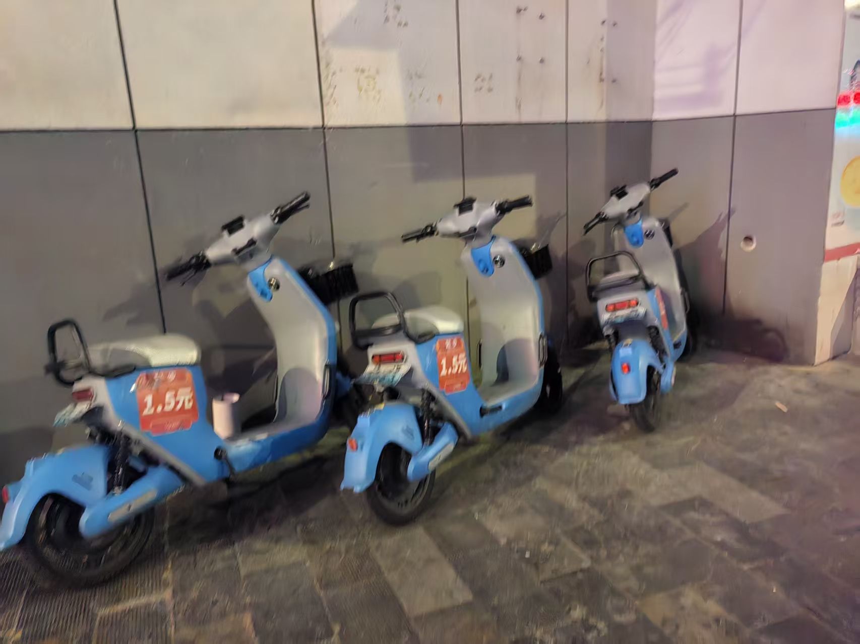 正在上传... 951d565140d084c35fb5b6d552b58330.jpeg