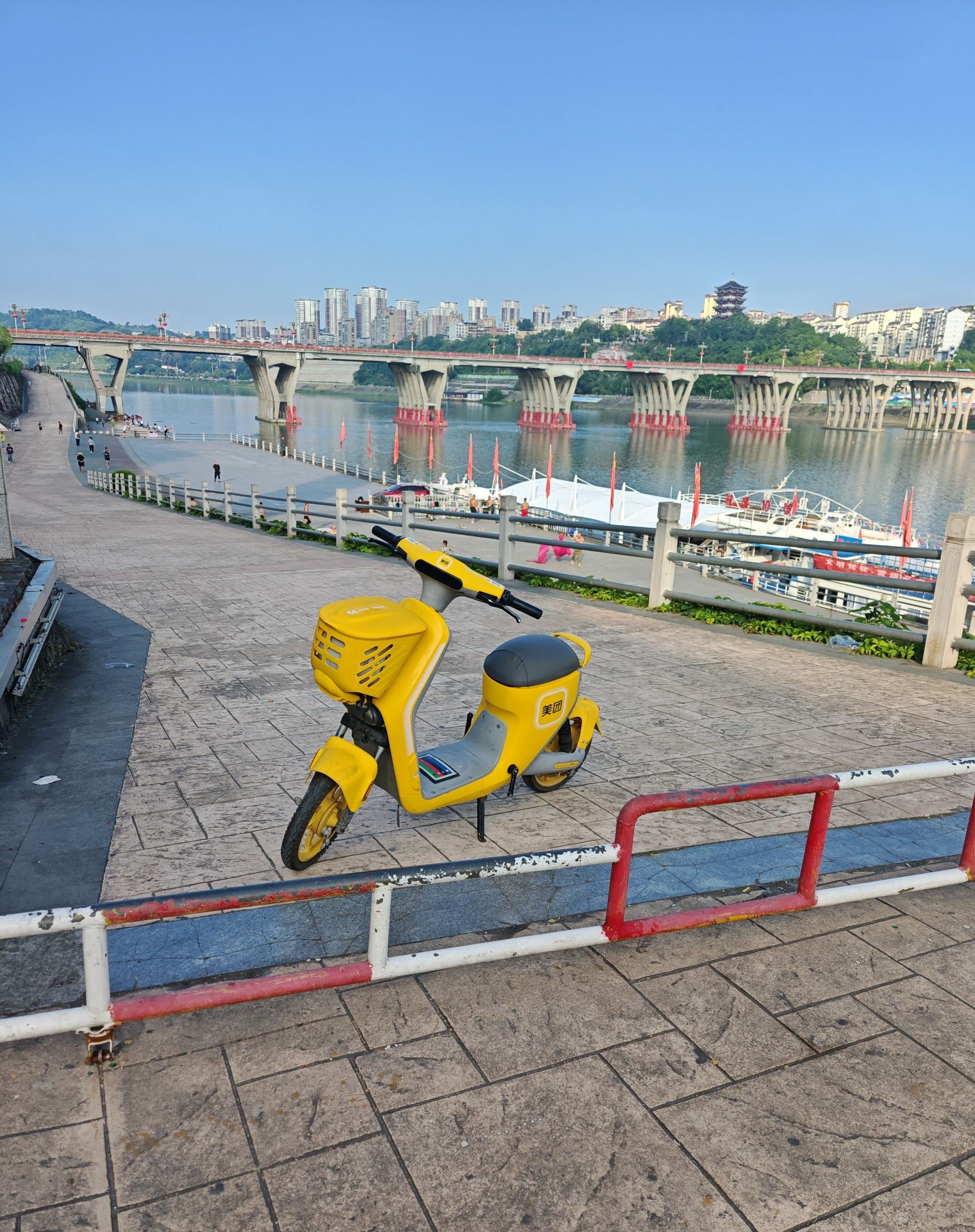 正在上传... cafa51a3e73248bdc3ef862e249d2d66.jpeg