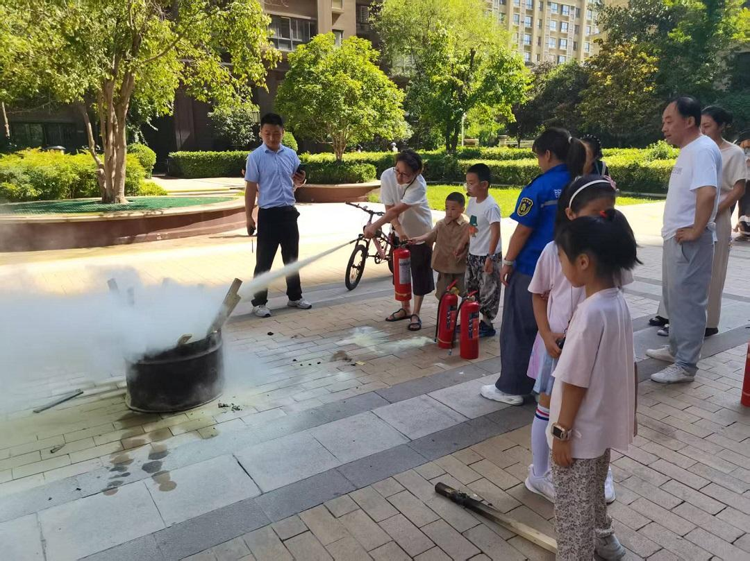 西安漳浒寨街道多措并举筑牢暑期安全防线