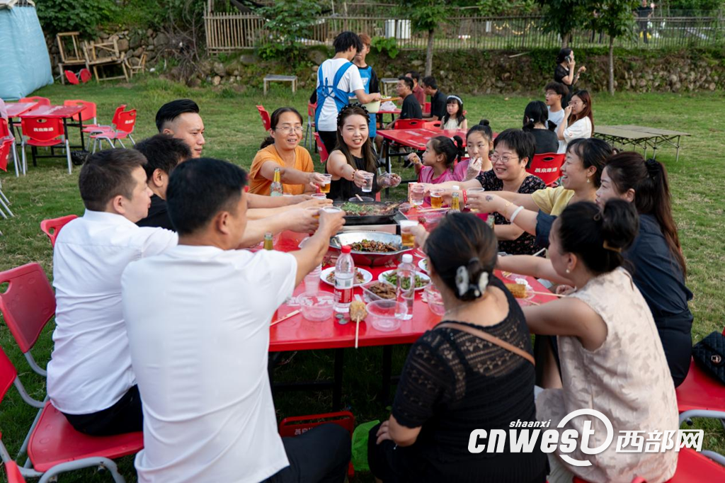 2c6894141ca6ad10f09dad788feb14c0.png