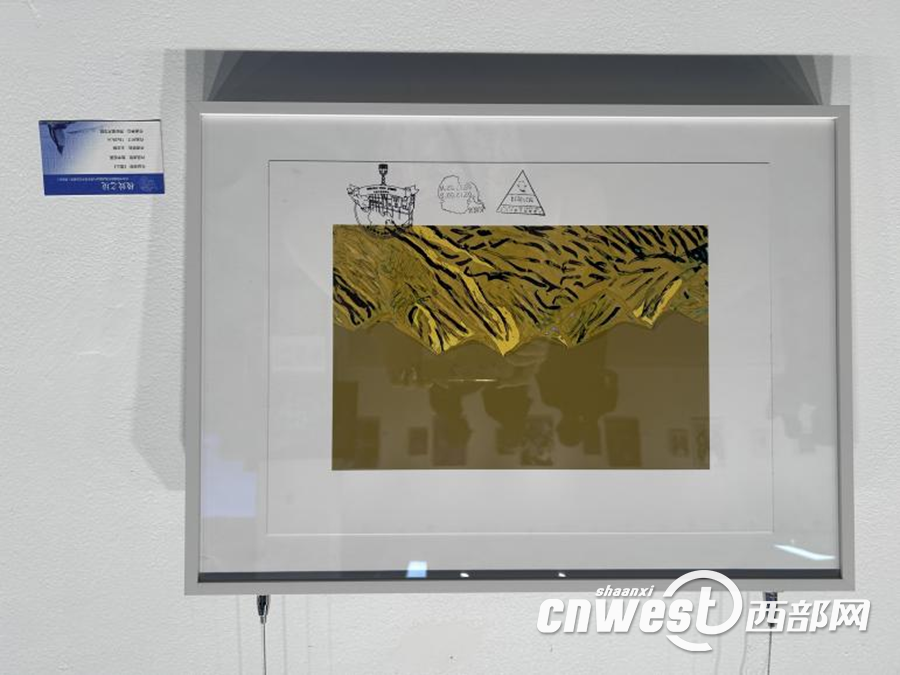 正在上传... ce4b55b8b177cc4723a5fc6fc0729472.png