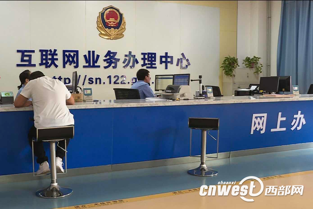 正在上传... 7c00c7aad1d850603c1f8b94f80d7378.png