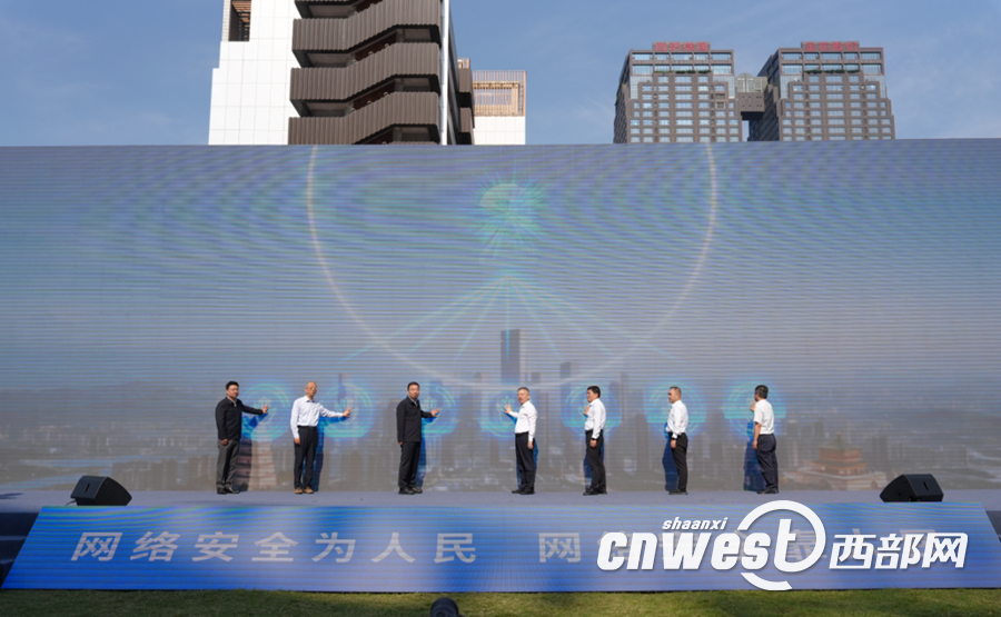 正在上传... 201a73b690fafe1c12c58278d713ddbb.png