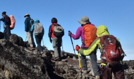 陕西统筹规范秦岭户外登山徒步线路