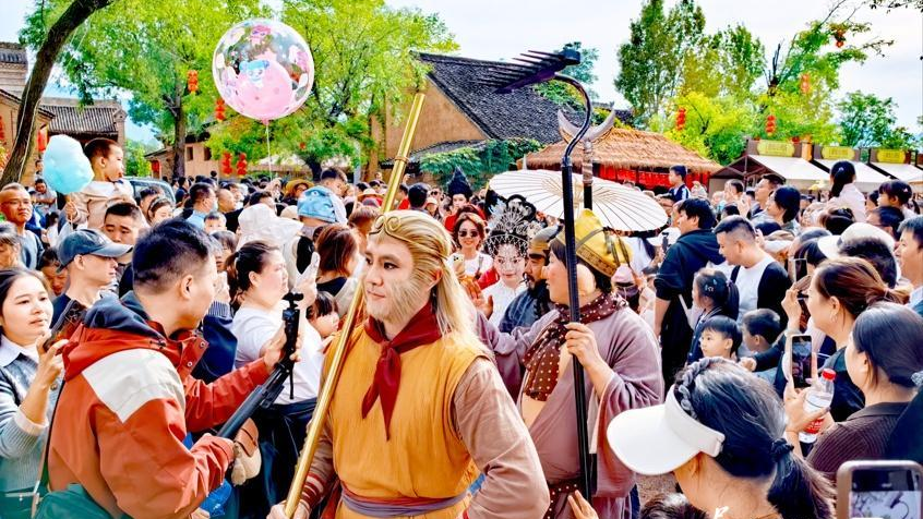 国庆假期西安市接待游客1898.80万人次