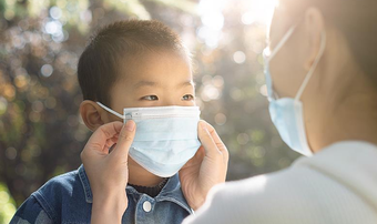 家长注意了 这种呼吸道病毒专盯小宝宝