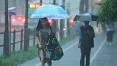 “台风+暴雨+强对流”三预警齐发 “巴威”最新路径公布→