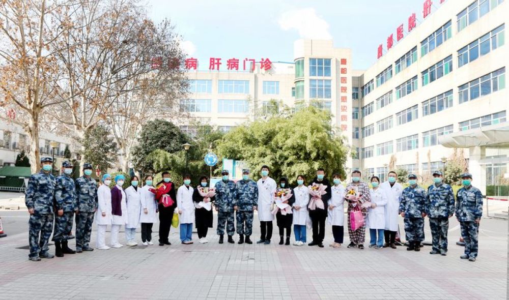 新闻频道 地市 西安54岁的杨某某,西安人,2月3日来唐都医院门诊排查新