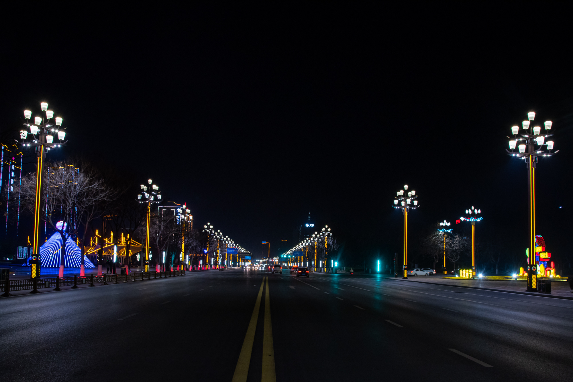 城市马路夜景图片真实图片