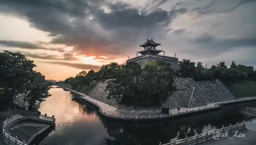 大学生延时拍出西安城墙大片 13朝历史的厚重感都在里面了!