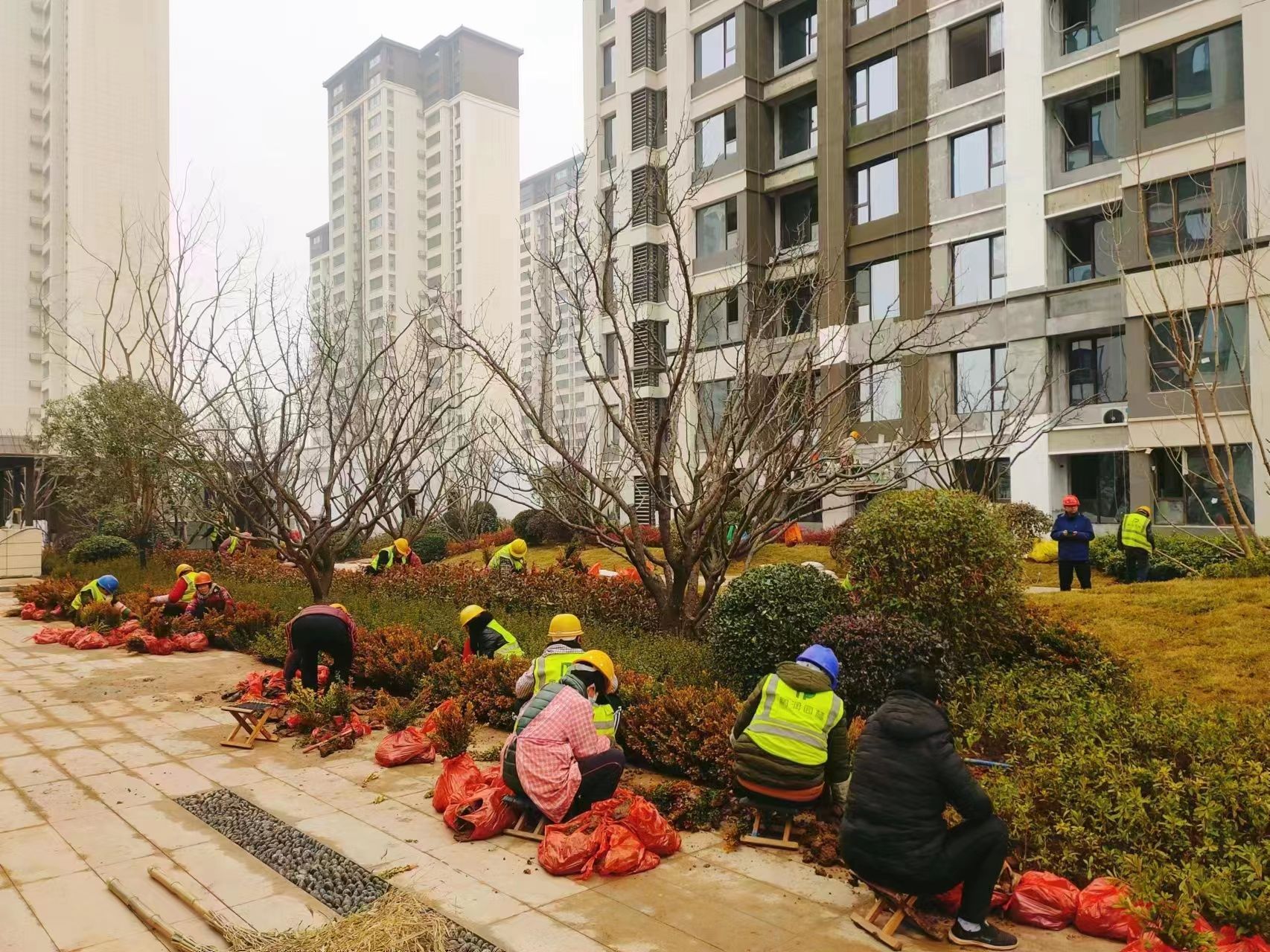 奋进春光里抢工加速度绿地西北在建项目全面复工复产