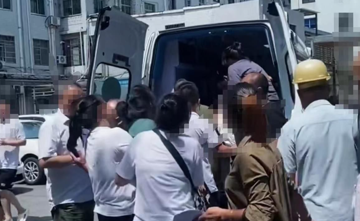 男子中枪身亡?殡仪馆:死者17岁 确实受枪伤 - 西部网(陕西新闻网)