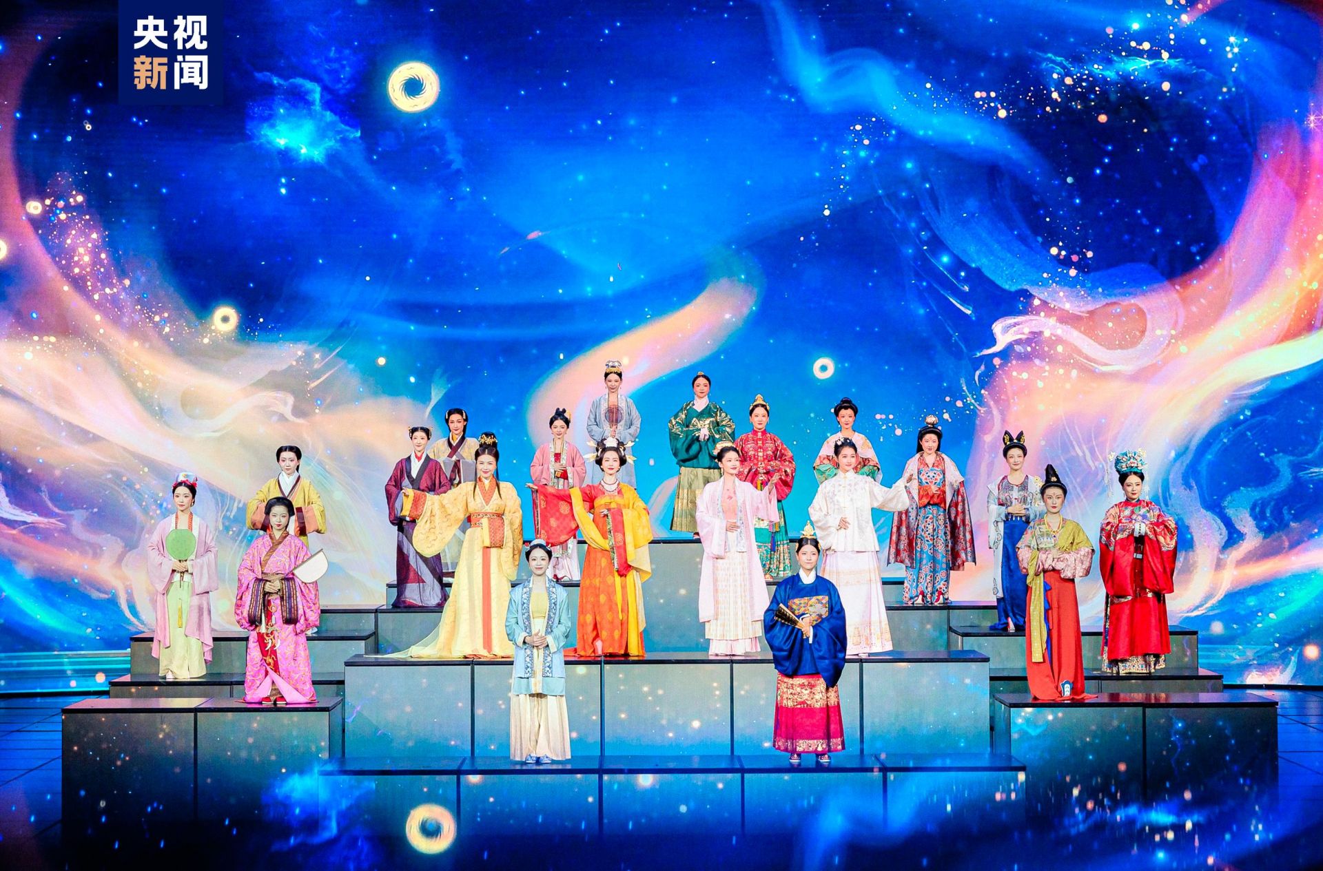 春晚邀请你！中央广播电视总台《2024年春节联欢晚会》完成全部五次彩排 - 西部网（陕西新闻网）